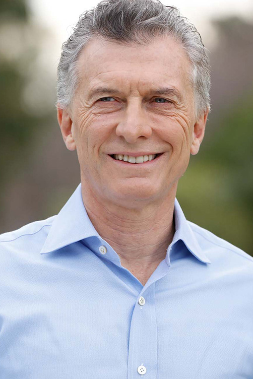 Leadership in public management and Latin American politics